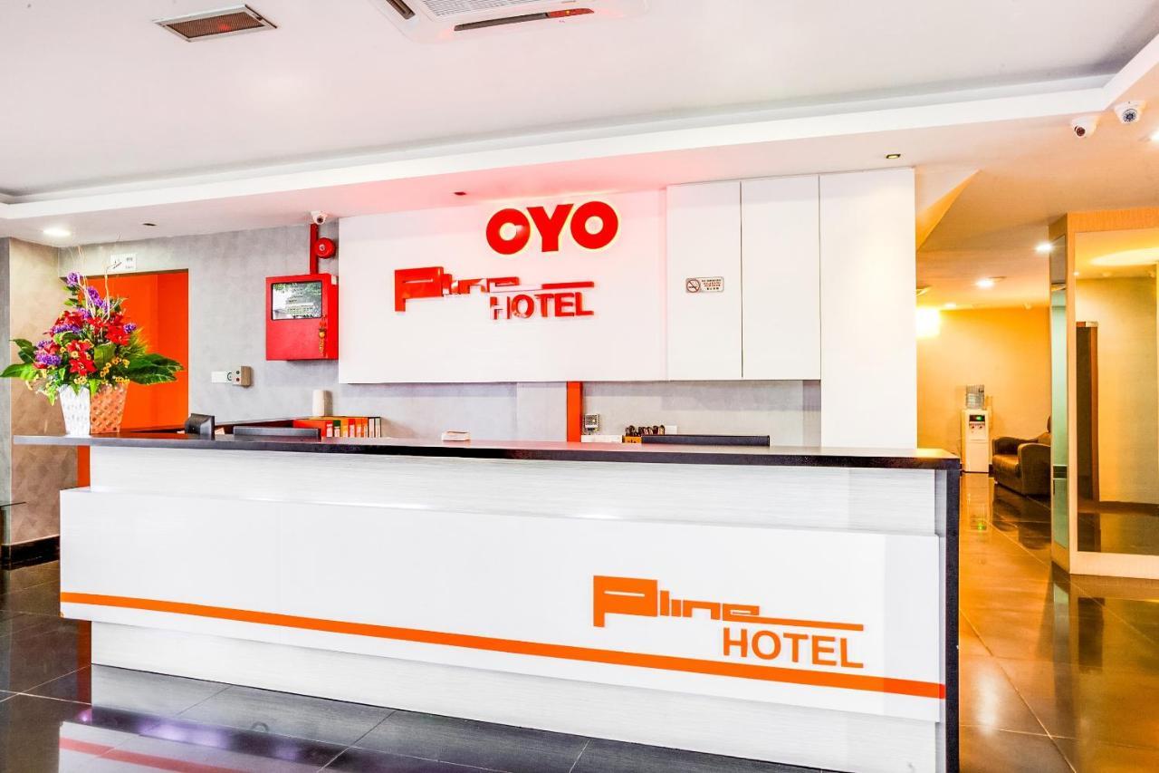 Oyo 89652 P Line Hotel Джохор-Бару Екстер'єр фото