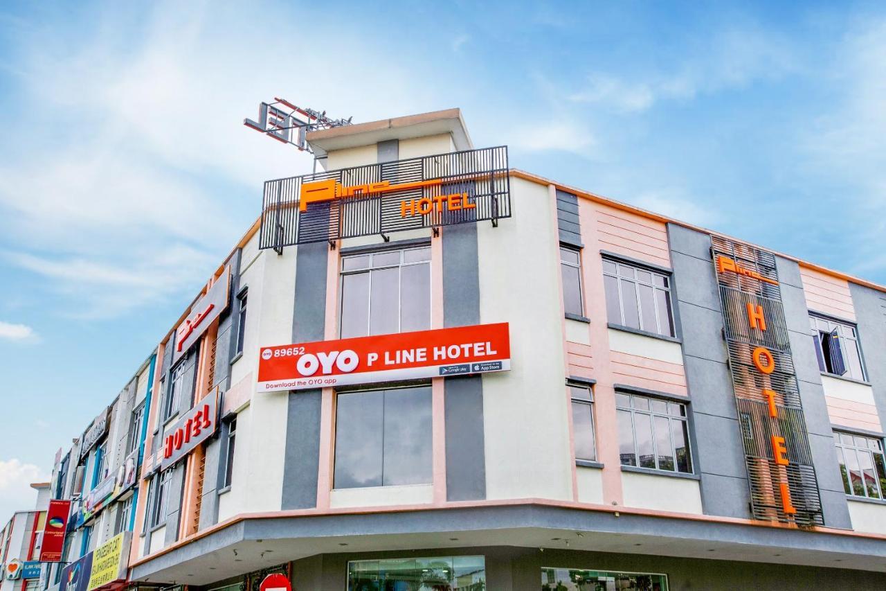 Oyo 89652 P Line Hotel Джохор-Бару Екстер'єр фото